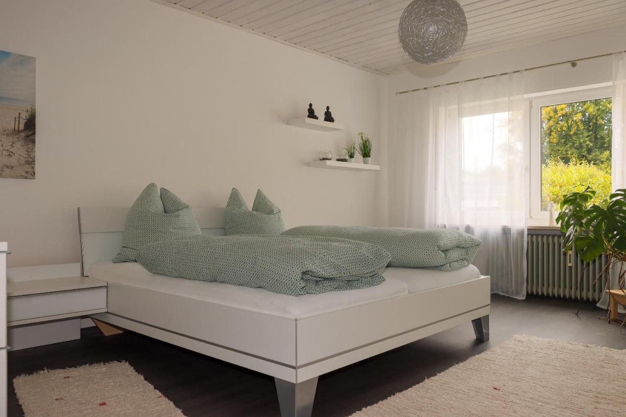 Buchen Blick - Ruhige Moderne Ferienwohnung 82Qm. フィヒテルベルク エクステリア 写真