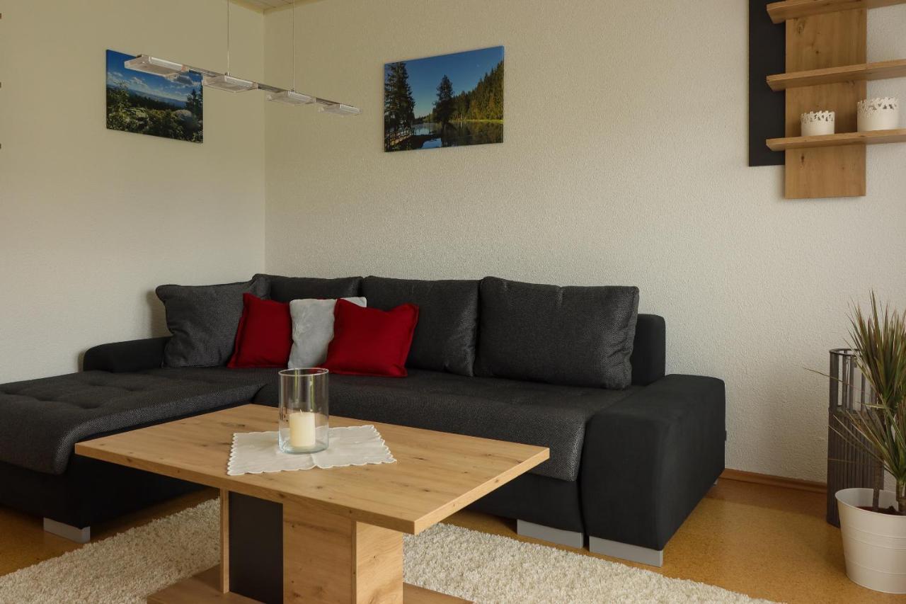 Buchen Blick - Ruhige Moderne Ferienwohnung 82Qm. フィヒテルベルク エクステリア 写真