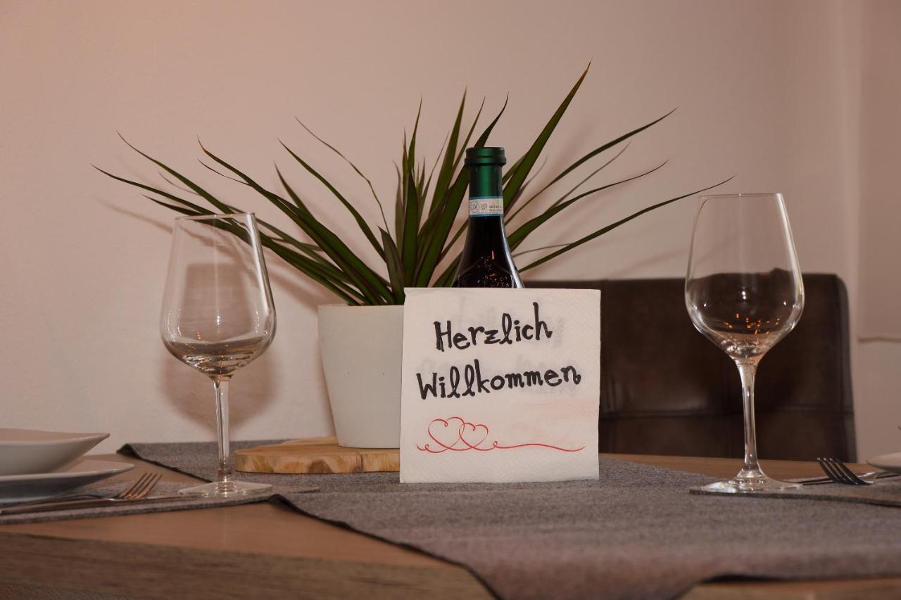 Buchen Blick - Ruhige Moderne Ferienwohnung 82Qm. フィヒテルベルク エクステリア 写真